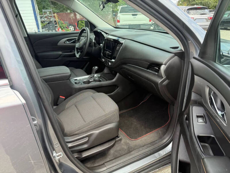 2020 Chevrolet Traverse LS