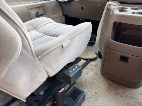 2000 Ford E-Series E-150
