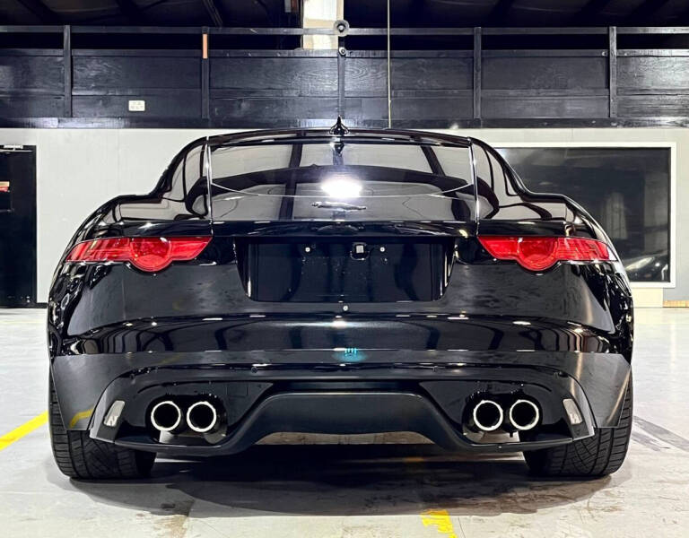 2015 Jaguar F-TYPE R