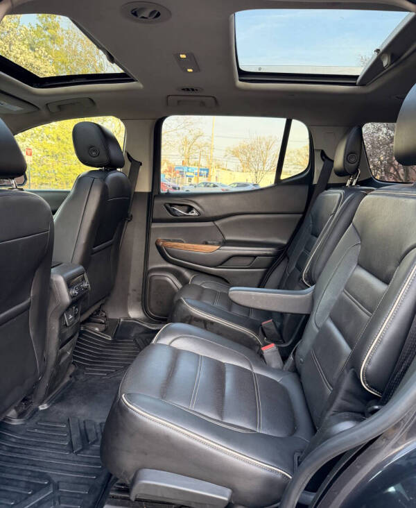 2017 GMC Acadia Denali