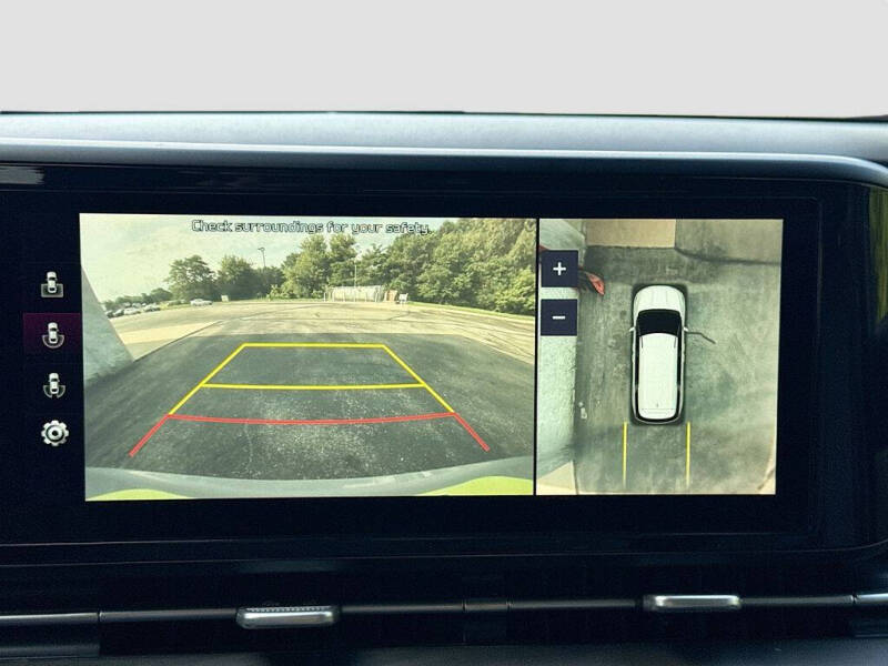 2022 Kia Carnival SX