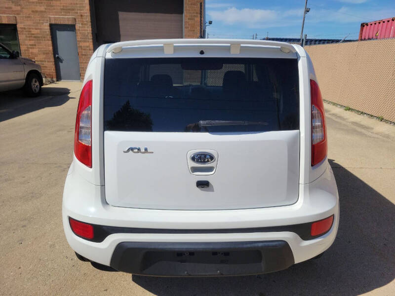 2012 Kia Soul +