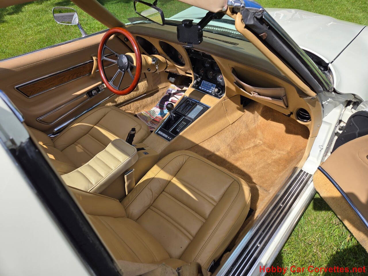 1976 Chevrolet Corvette 15