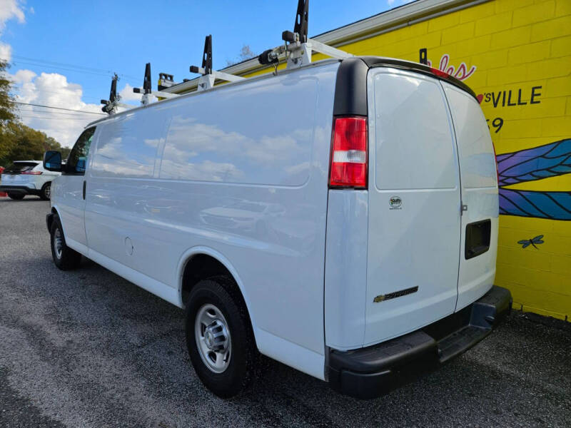 2021 Chevrolet Express 2500
