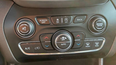 2017 Jeep Cherokee Overland