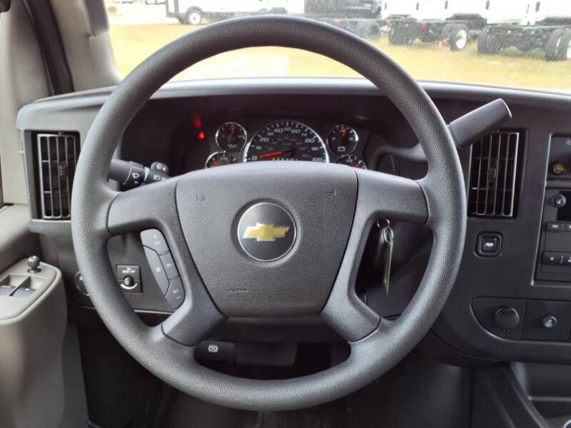 2024 Chevrolet Express 2500
