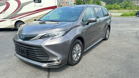 2022 Toyota Sienna for sale at Turnpike Automotive in North Andover MA