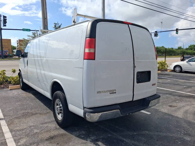 2015 GMC Savana 2500