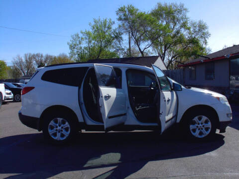 2012 Chevrolet Traverse LS