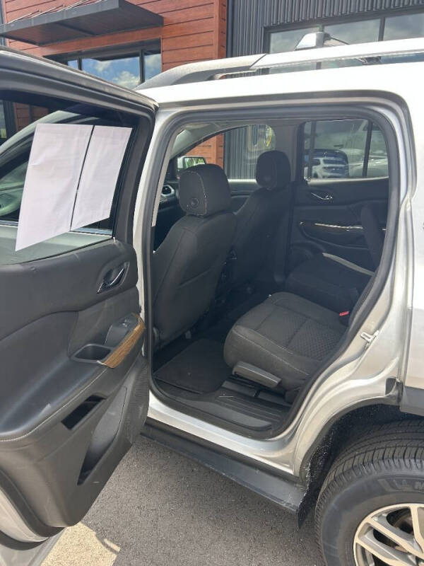 2019 GMC Acadia SLE-2