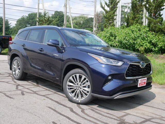 2021 Toyota Highlander Hybrid Platinum