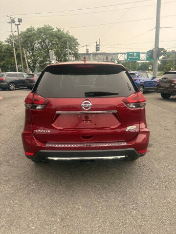 2018 Nissan Rogue SV