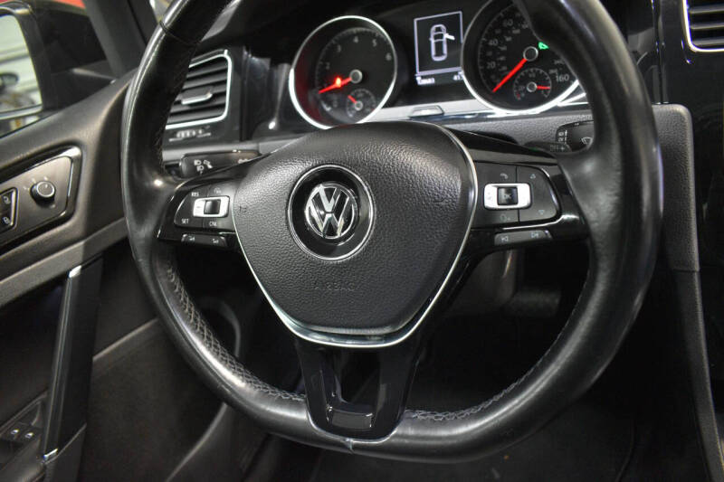 2015 Volkswagen Golf TSI SEL