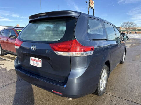 2014 Toyota Sienna L 7-Passenger