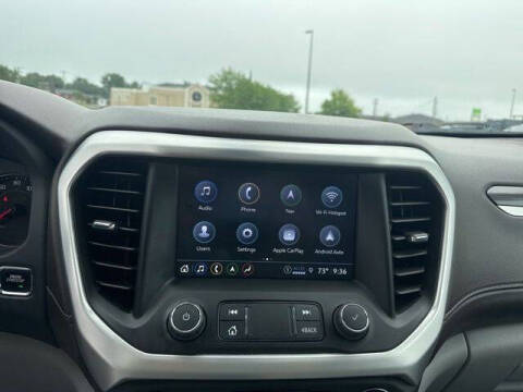 2023 GMC Acadia SLT