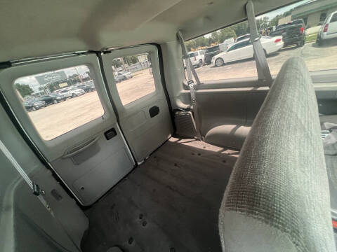 2001 Ford E-Series E-350 SD XL