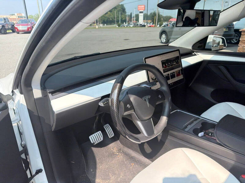 2023 Tesla Model Y Performance