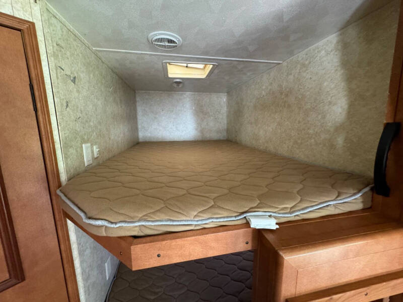 2013 Gulfstream Innsbrook 277DDS