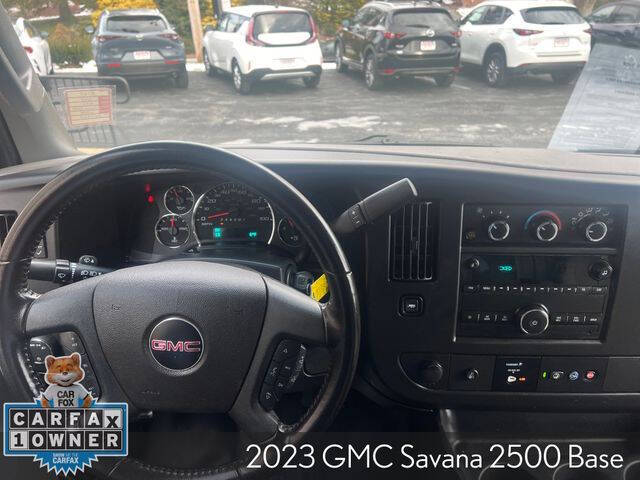 2023 GMC Savana 2500