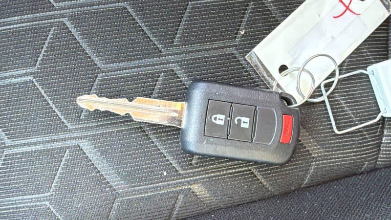 2023 Mitsubishi Outlander Sport ES