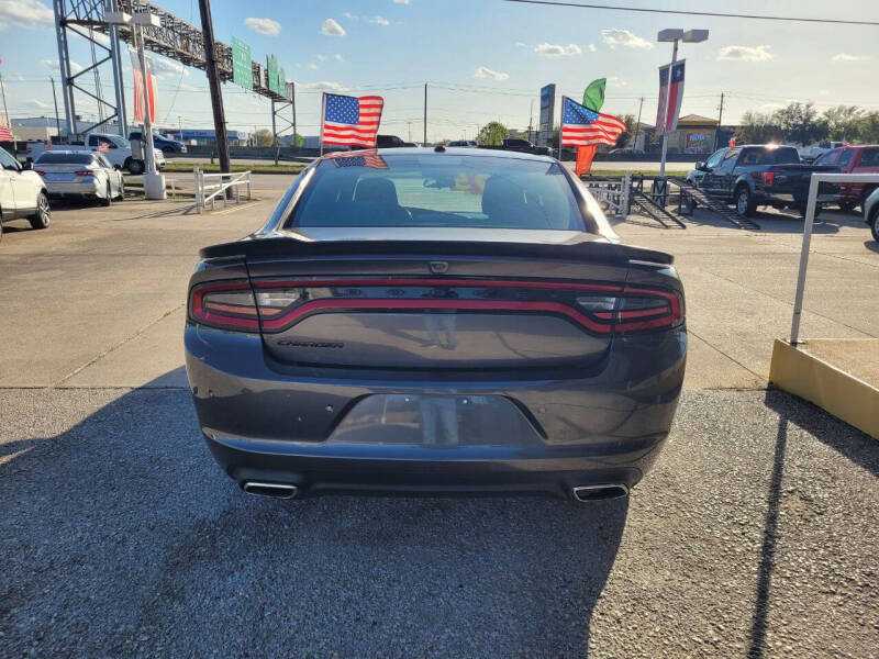 2020 Dodge Charger SXT