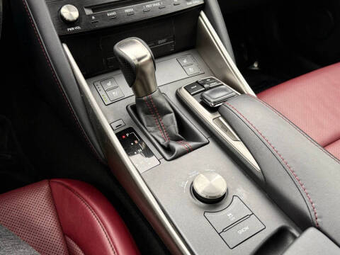 2017 Lexus IS 200t
