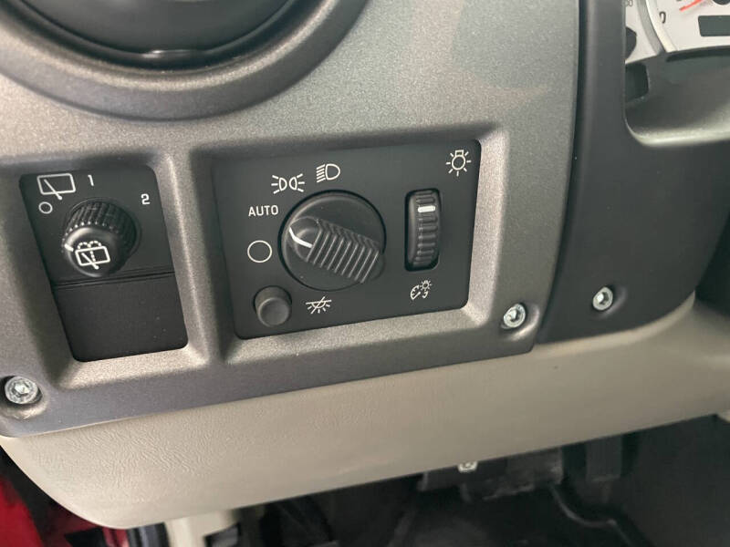 2004 HUMMER H2