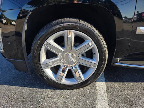 2017 Cadillac Escalade Luxury