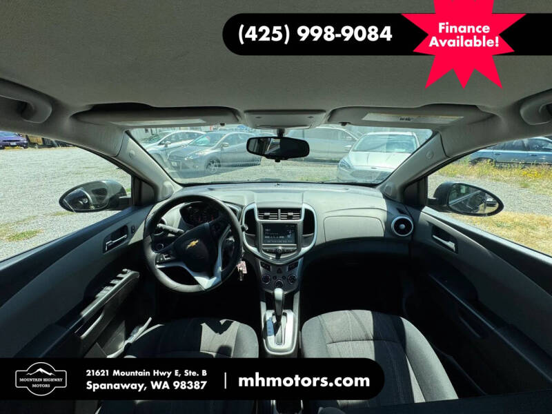 2017 Chevrolet Sonic LT Auto