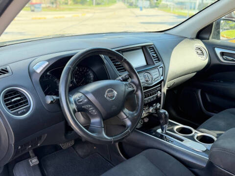 2014 Nissan Pathfinder SV