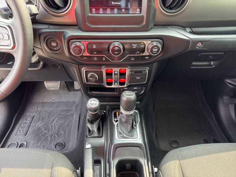 2023 Jeep Gladiator Willys