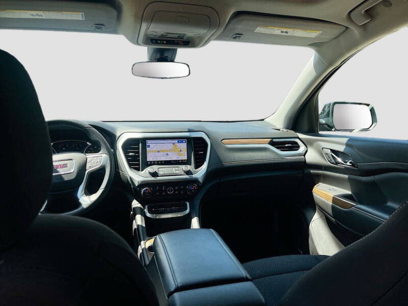 2022 GMC Acadia SLE