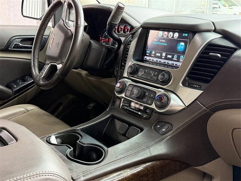 2019 Chevrolet Suburban LT