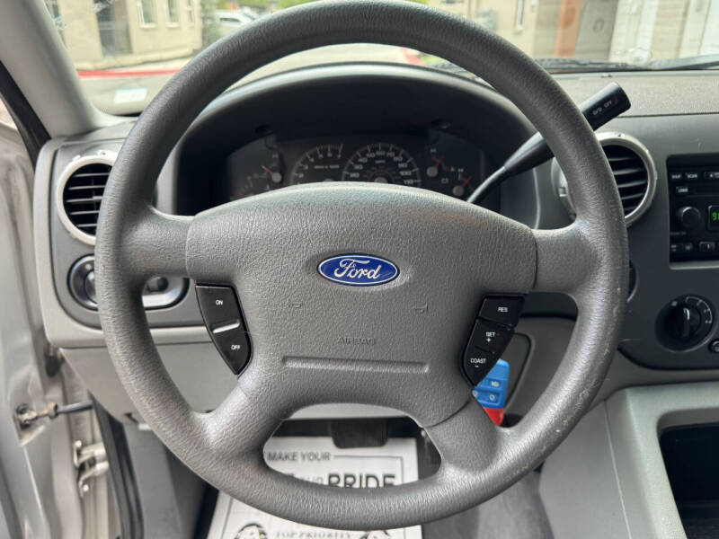 2004 Ford Expedition