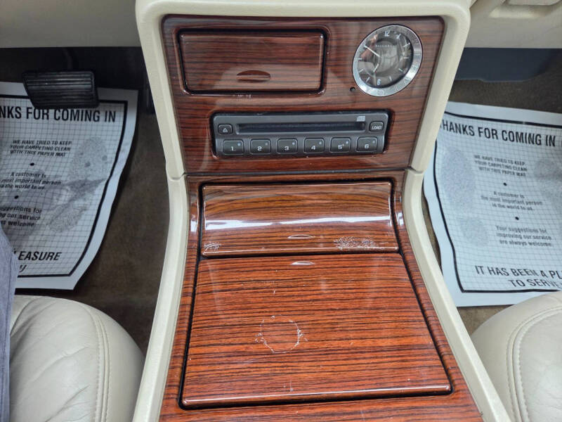 2004 Cadillac Escalade