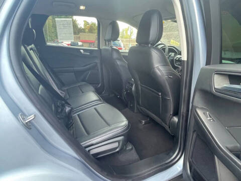 2022 Ford Escape SEL