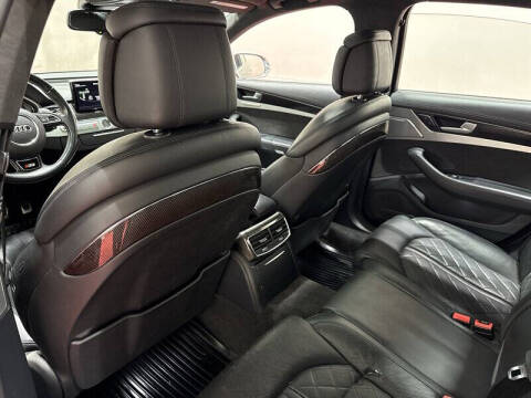 2015 Audi S8 4.0T quattro