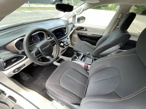 2017 Chrysler Pacifica Touring Plus