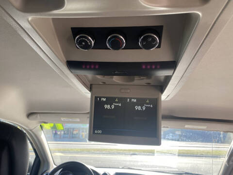 2014 Chrysler Town and Country Touring