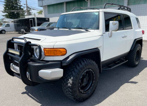 2010 Toyota FJ Cruiser for sale at Vista Auto Sales in Lakewood WA