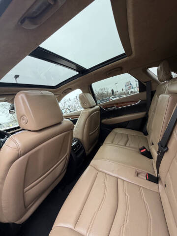 2017 Cadillac XT5 Platinum