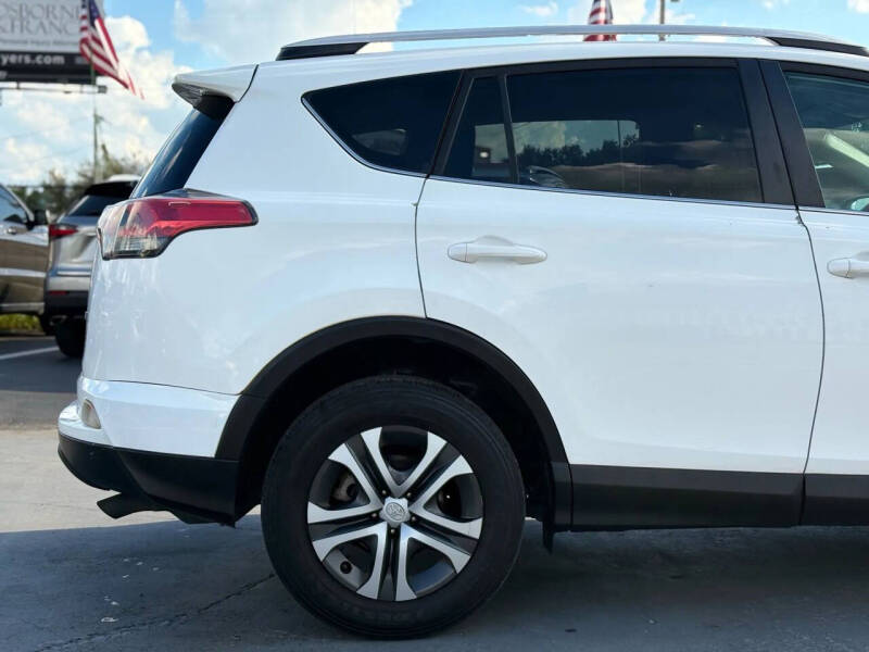 2016 Toyota RAV4 LE