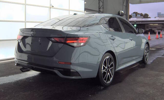 2025 Nissan Sentra SR