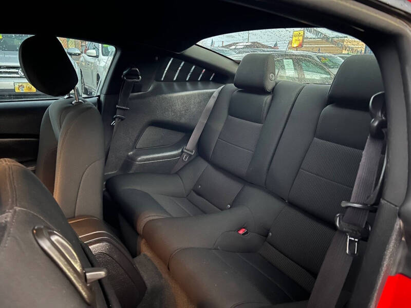 2014 Ford Mustang V6