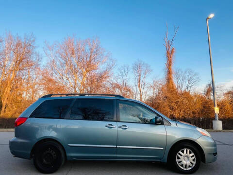 2007 Toyota Sienna LE 7-Passenger