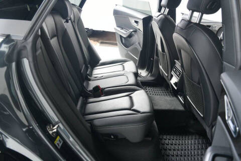 2020 Audi Q8 quattro Premium Plus 55 TFSI