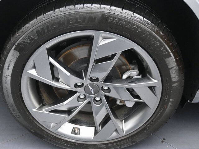 2023 Genesis Electrified GV70