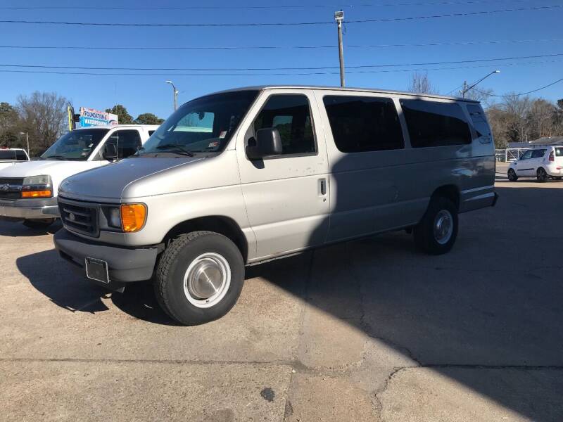 2003 Ford E-Series Wagon for sale at Steve's Auto Sales in Norfolk VA