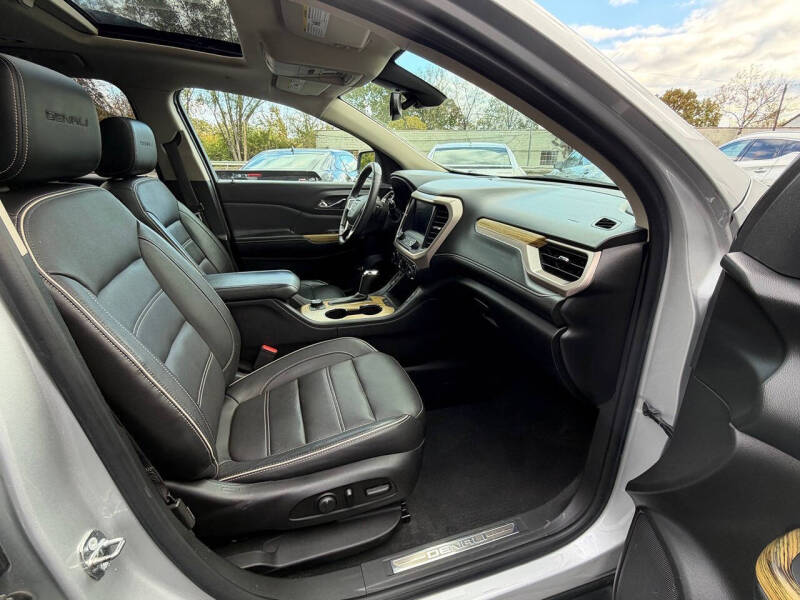 2017 GMC Acadia Denali