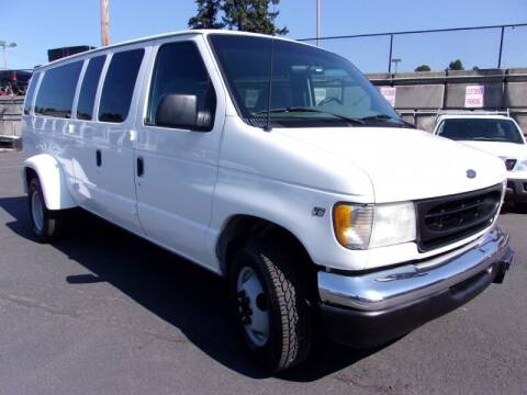2000 Ford E-350 for sale at Delta Auto Sales in Milwaukie OR